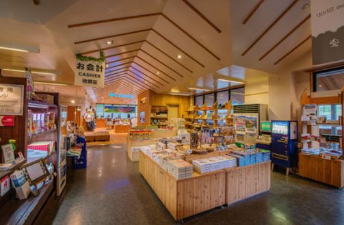 【紹介】上高地食堂でレストランホール・売店スタッフ