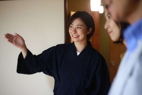 【紹介】老舗旅館で配膳・接客