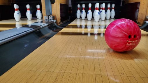 【紹介】短期/ボウリング場のフロントスタッフ