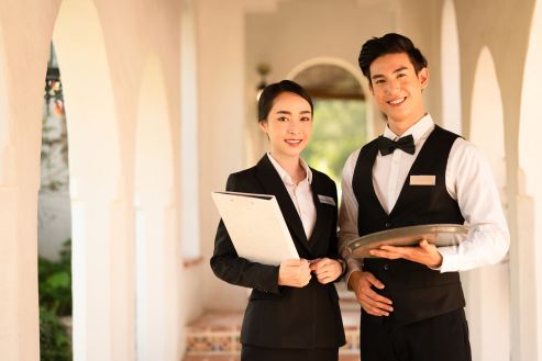 【派遣】ホテルレストランのホールスタッフ