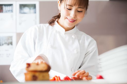 【派遣】ホテルの調理補助スタッフ（洋食厨房）