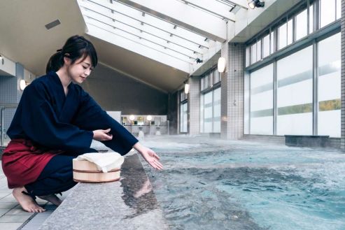 【紹介】温泉施設スタッフ/短期