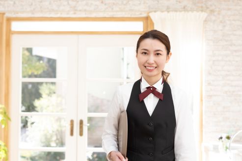 【派遣】ホテルのレストランで配膳準備